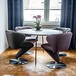Fn L 5 Klimatisiert Mit Balkon Und Kueche