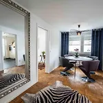 Fn L 5 Klimatisiert Mit Balkon Und Kueche *