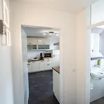 Fn L 5 Klimatisiert Mit Balkon Und Kueche Friedrichshafen