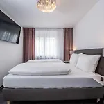 Apartment Fn L 5 Klimatisiert Mit Balkon Und Kueche *
