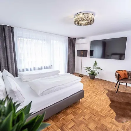Fn L 5 Klimatisiert Mit Balkon Und Kueche * פרידריכסהאפן