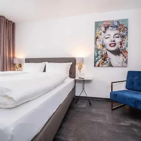 Apartamento Fn L 5 Klimatisiert Mit Balkon Und Kueche Friedrichshafen