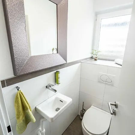 Fn L 5 Klimatisiert Mit Balkon Und Kueche