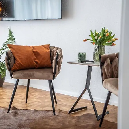 Fn L 5 Klimatisiert Mit Balkon Und Kueche