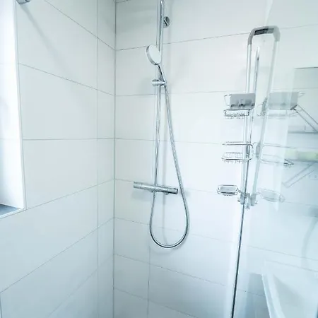 Fn L 5 Klimatisiert Mit Balkon Und Kueche Apartament