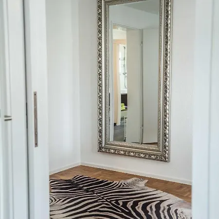 Fn L 5 Klimatisiert Mit Balkon Und Kueche